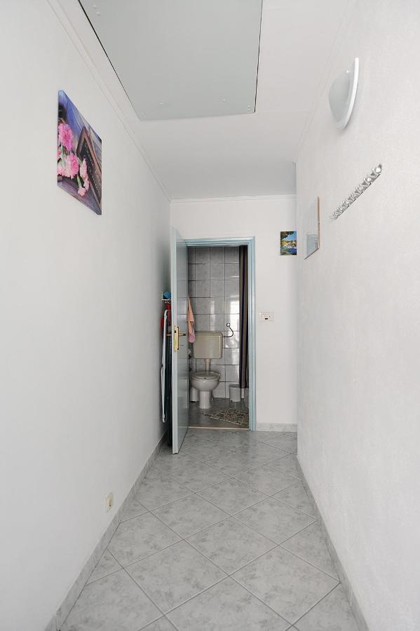 Apartments Rejo Donji Okrug  Extérieur photo
